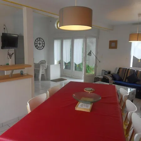 Maison 2 Chambres, Centre-ville, Jardin Sud, Proche - - Fr-1-236-76 * Stella-Plage