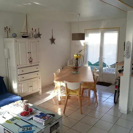 Maison 2 Chambres, Centre-ville, Jardin Sud, Proche - - Fr-1-236-76 * Stella-Plage